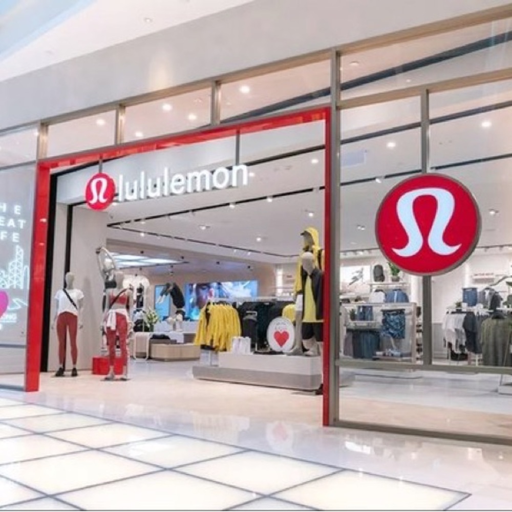 Unlisted Items Lululemon Poshmark Show